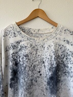 lululemon Womens Perfectly Oversized Crew Sweatshirt Navy Blue Marble Tie Dye